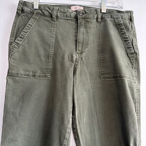 Per Se Olive Green Cropped Pants